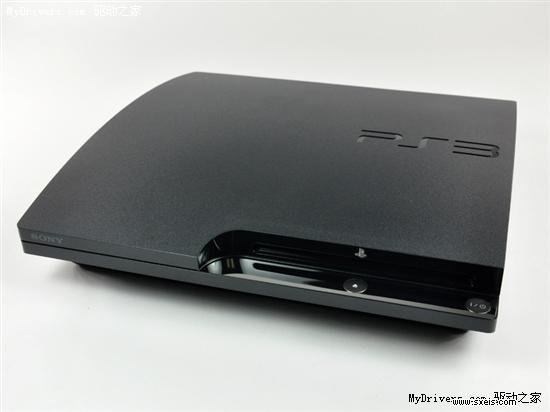 PS3 Slim提前上市 火速多图拆解