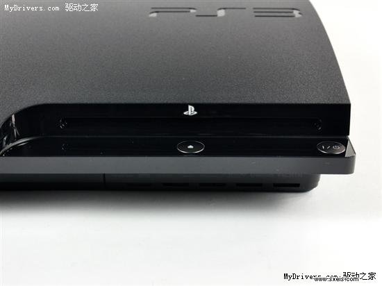 PS3 Slim提前上市 火速多图拆解